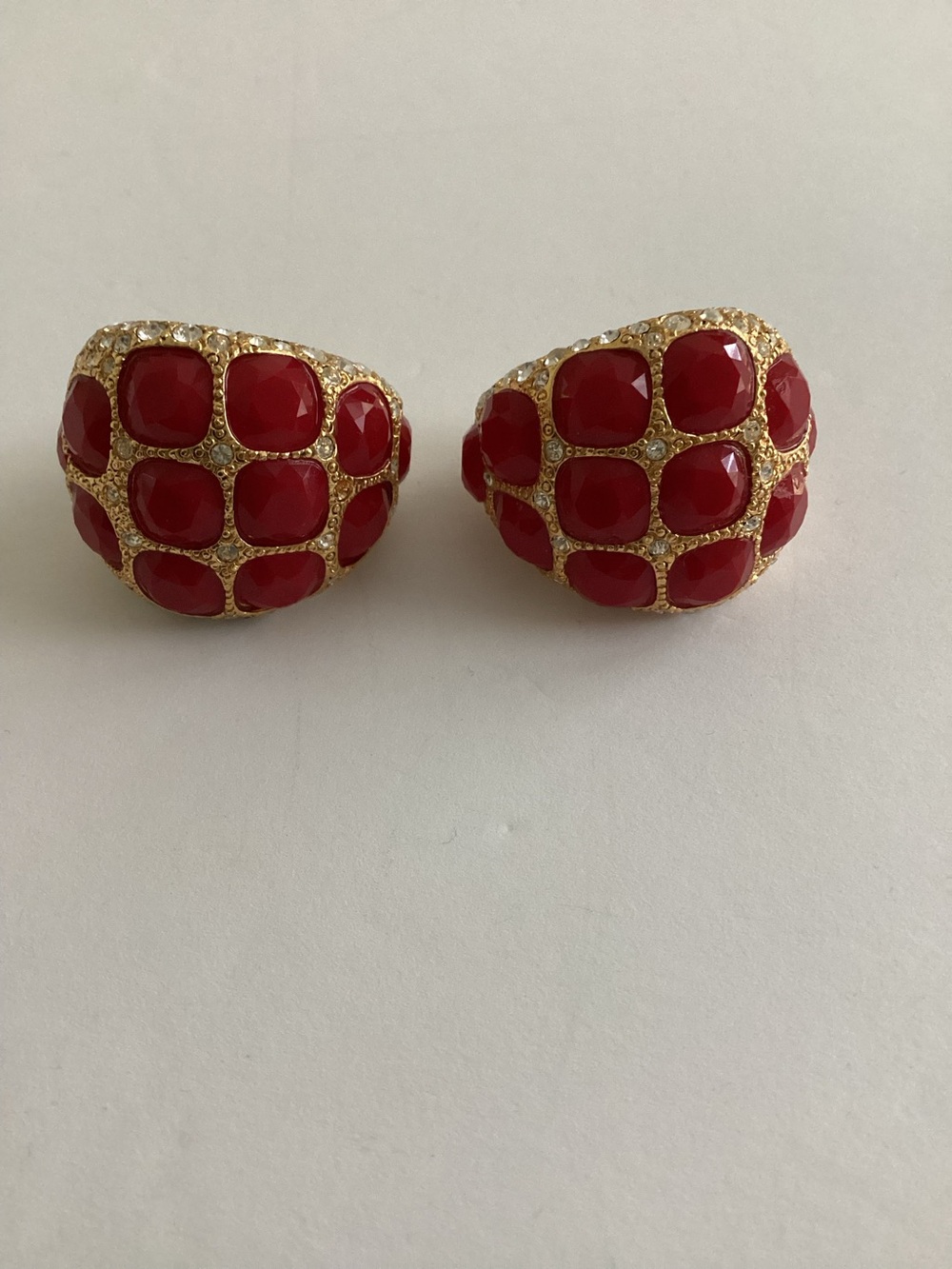 Kenneth Jay Lane Cabochon Cluster Mosaic Dome Clip-On Earrings 80s 90s (flaw)